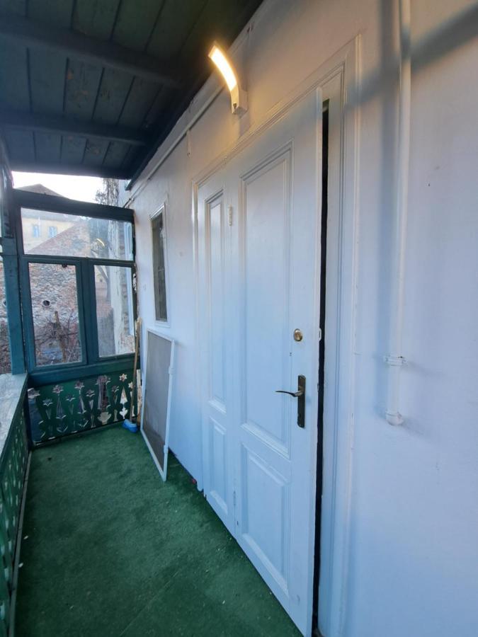 Cozy Apartment In The Heart Of Сібіу Екстер'єр фото